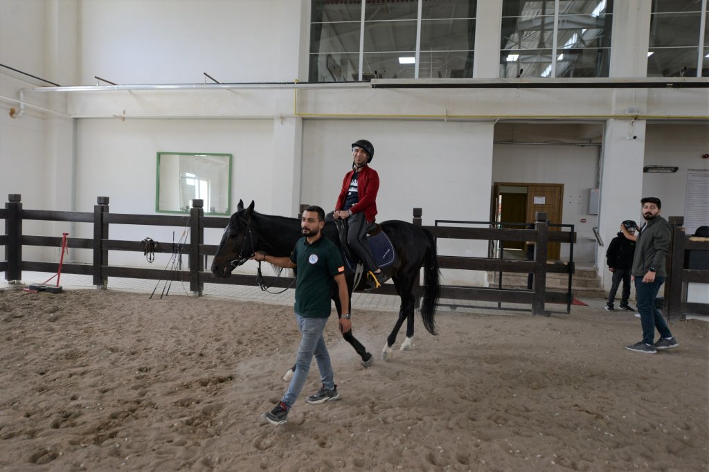 Engellilere atlı rehabilitasyon