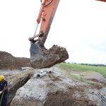 Belediye Buharaevler 53. Sokak'ta kanalizasyon döşüyor