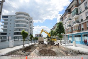 Mahmutevler Caddesi yenileniyor