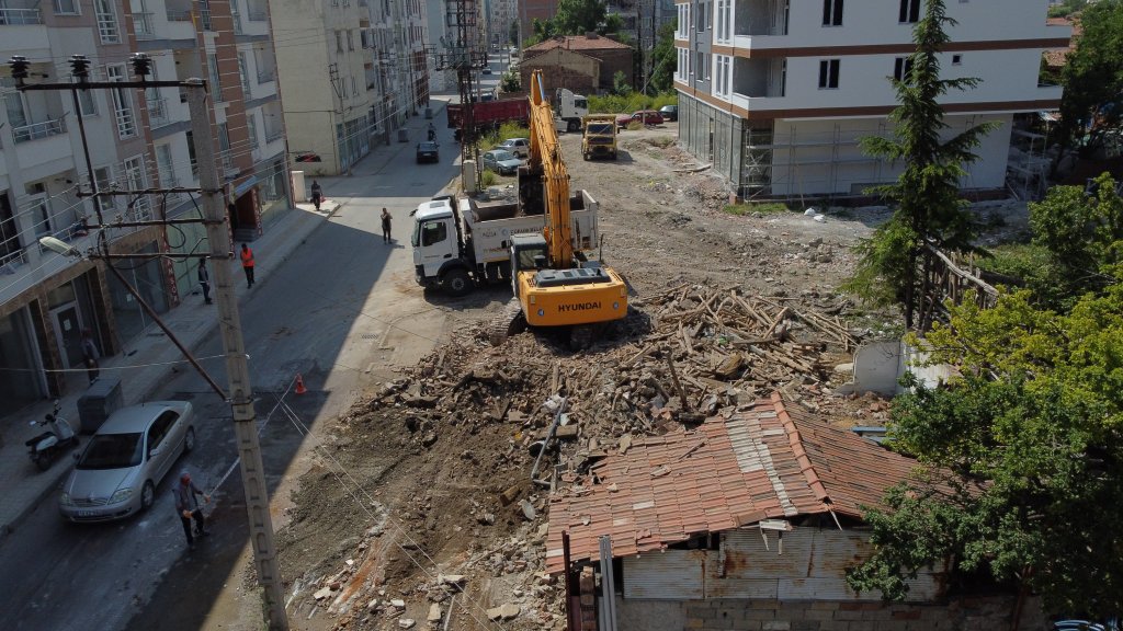 Kahraman Çavuş Caddesi 25 metreye genişleyecek