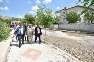 Belediyemiz ilçelere asfalt desteğinisürdürüyor