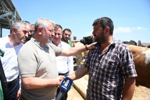 Başkan Aşgın’dan Hayvan Pazarına Ziyaret