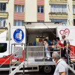 Belediyemizden soğuk limonata ikramı