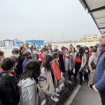 Aşgın’dan çocuklara sürpriz ziyaret