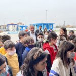 Aşgın’dan çocuklara sürpriz ziyaret