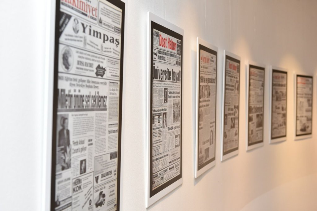 24 yıl önceki manşetler bu sergide