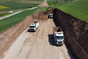 Belediyemiz şehre yeni yollar kazandırıyor