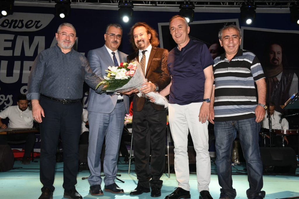 Cemal Kurtoğlu, Kadeş Barış Meydanında konser verdi