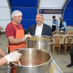 Başkan Aşgın, ilk orucunu iftar çadırında açtı