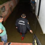 Belediye ekipleri tam kadro yağışla mücadele etti