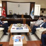 Kazakistan Büyük Elçisi belediyeyi ziyaret etti