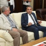 Kazakistan Büyük Elçisi belediyeyi ziyaret etti