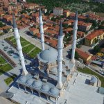 Belediyemizden Kadir Gecesi’nde Kur’an ziyafeti