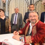 Aşgın, ilk nikahını kıydı