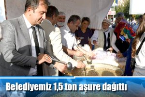 Belediyemiz 1,5 ton aşure dağıttı