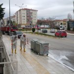 Ata Caddesi ve Cemilbey Caddesi virüse karşı yıkandı