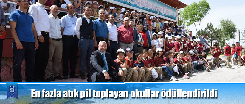 En fazla atık pil toplayan okullar ödüllendirildi