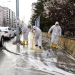 Bahabey ve Fatih Caddeleri önce yıkandı sonra dezenfekte edildi