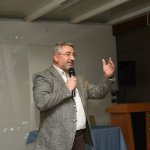 Başkan Aşgın, öğrencilerle bir araya geldi