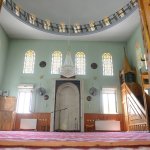 Belediyemiz, bayram öncesi tüm camileri gül suyu ile temizliyor