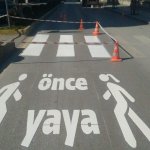 Belediye’den figürlü “Önce Yaya” çalışması