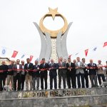 Binevler Kavşağındaki Ay-Yıldız anıtı törenle açıldı