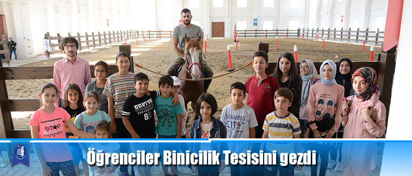 Öğrenciler Binicilik Tesisini gezdi