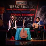 Bir saz bir solist kulakların pasını sildi