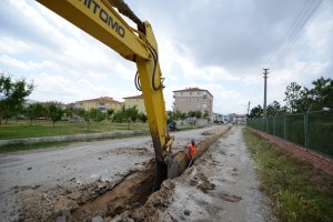 Selçuk Caddesi'ne 250 metre kanalizasyon