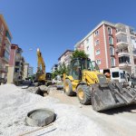 Selçuk Caddesinde yağmursuyu hattı yenileniyor