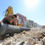 Selçuk Caddesinde yağmursuyu hattı yenileniyor