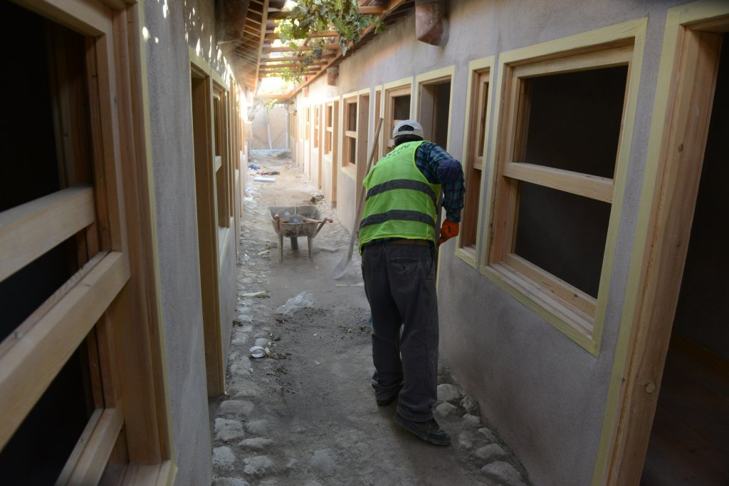 Dikiciler Arastasında taş zemin gün yüzüne çıktı