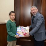 Makam çocuklara emanet