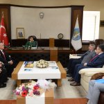 Makam çocuklara emanet