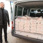 Hayırsever esnaftan örnek davranış