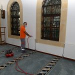 Belediye ibadethanelerin temizliğini aralıksız sürdürüyor