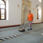 Belediye ibadethanelerin temizliğini aralıksız sürdürüyor