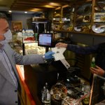 Belediyemizden esnafa dezenfektan ve maske