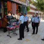 Belediye, kaldırım işgallerini kaldırmak için denetimlerini sürdürüyor