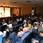 Minikler tiyatroyla eğlendi