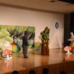 Minikler tiyatroyla eğlendi