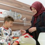 Mazlum coğrafyadaki çocuklarında gülmeye hakkı var