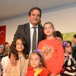 Minikler tiyatroyla eğlendi