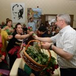 Çocuklardan anneler günü programı