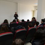 Öğrencilere uygulamalı yangın tatbikatı