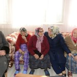 Huzurevine anlamlı ziyaret