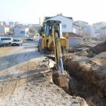 İçme suyu hattı yola alındı