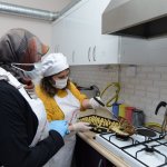 Feyza Aşgın’dan mutfak atölyesine sürpriz ziyaret