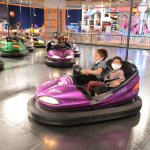 Mevsimlik işçilerin çocukları doyasıya eğlendi