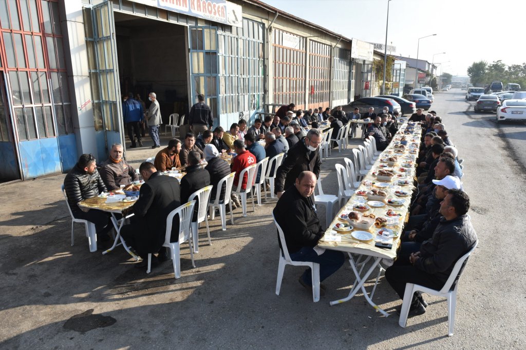 Başkan Aşgın sanayi esnafıyla bir araya geldi